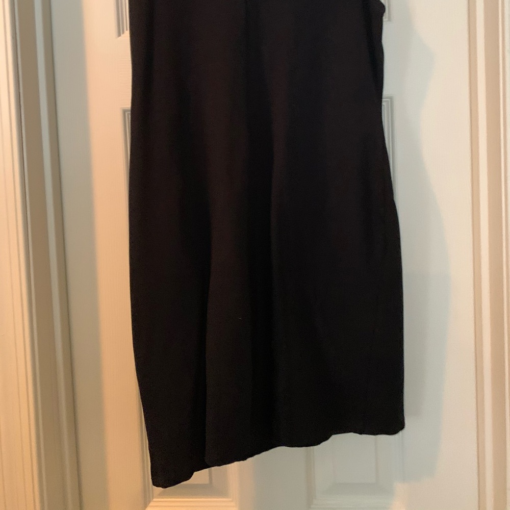 LBD - Picture 3 of 4